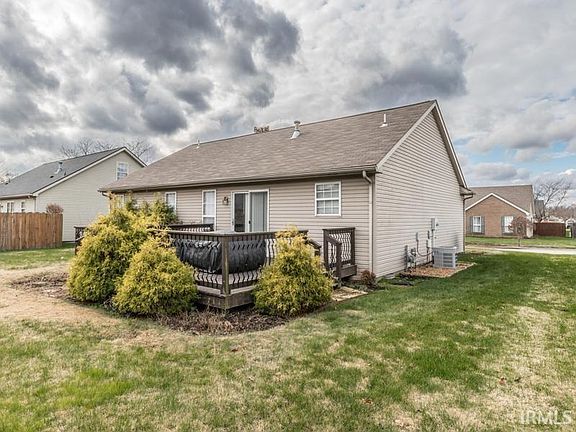 4th image of 4022 Hare Ct