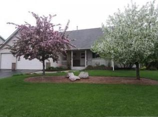 661 McFaddens Trl, Eagan, MN 55123