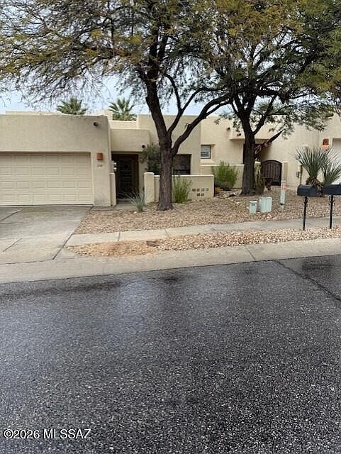 1st image of 107 E Bowers Ct