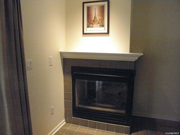 4th image of 34 Crystal Hill Dr