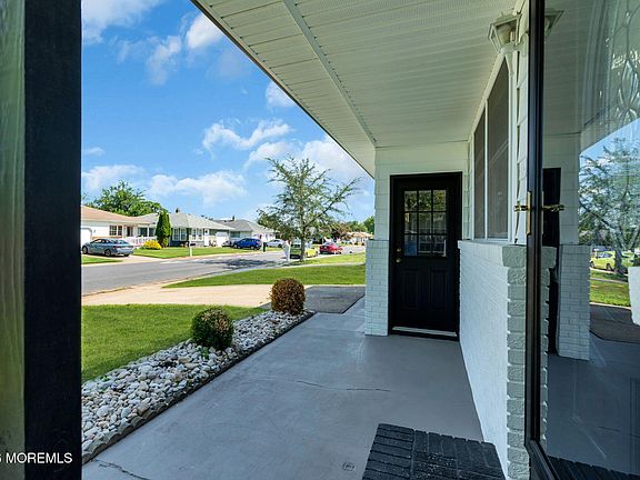 4th image of 36 Tortola Street