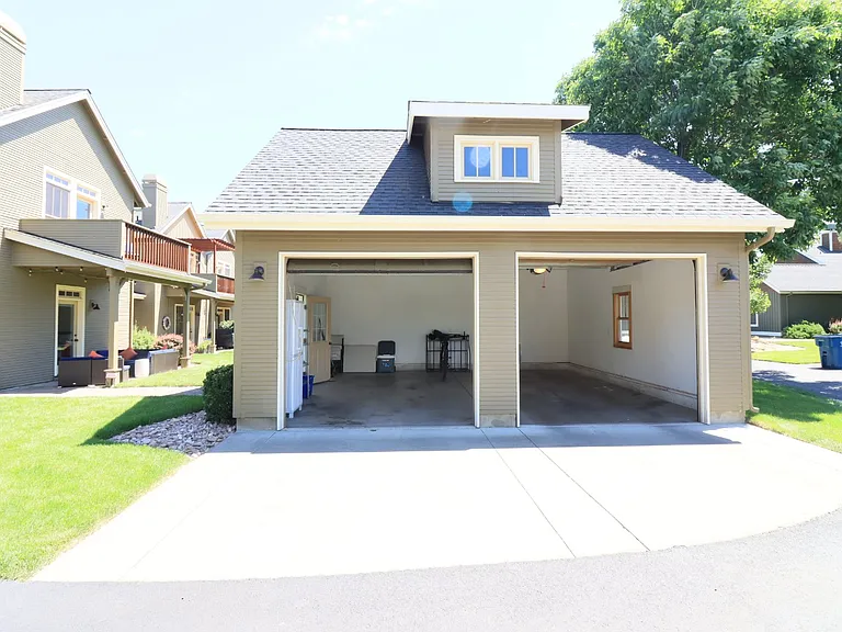 577 W Jefferson Ave — Photo 28