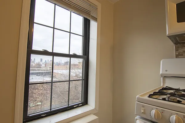 Rented by Scott Williams Realty LLC | media 24