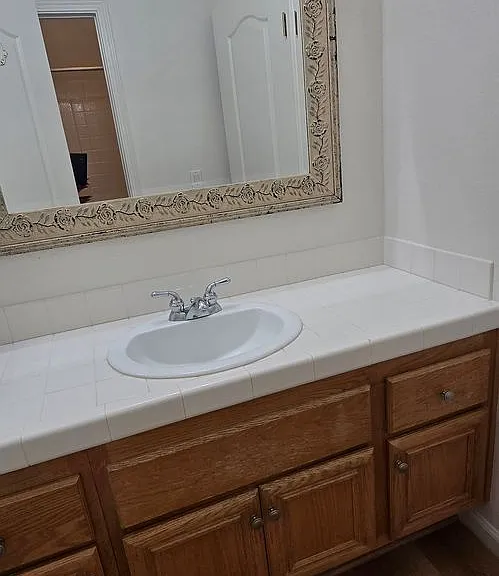 218 Red River Dr — Photo 26