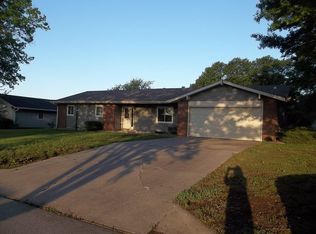 1009 S Denman Ave, Chanute, KS 66720