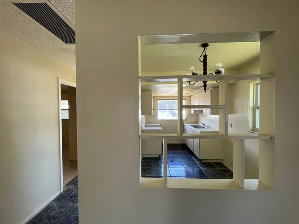 807 66th Ave W #A, Bradenton, FL 34207