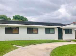 10343 SW 6th St, Sweetwater, FL 33174