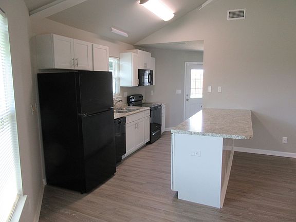 5th image of 1302C Grace Ave #Ac2b98376