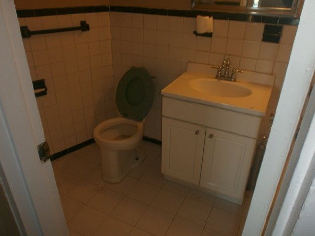 2nd image of 275 Bay 37 St #3E