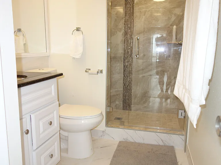 851 Bayway Blvd #905 — Photo 33