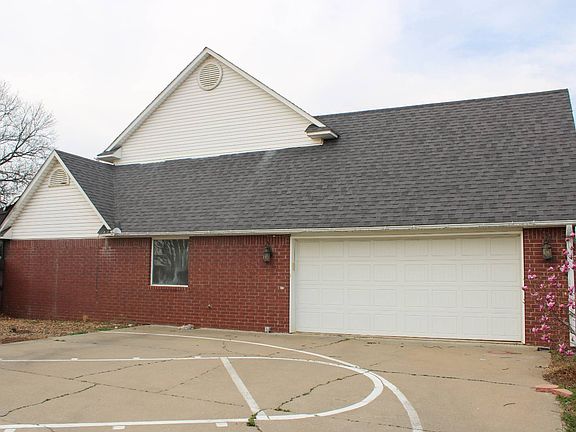 5th image of 101 Strippit Rd