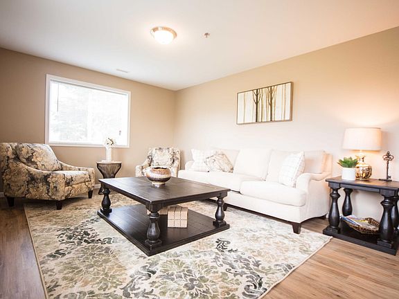 4th image of 320 Allan Ave APT 310