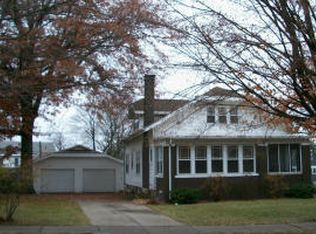 516 Fairview Ave, Muscatine, IA 52761