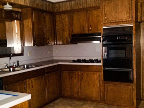 4th image of 308 Fairmont Dr
