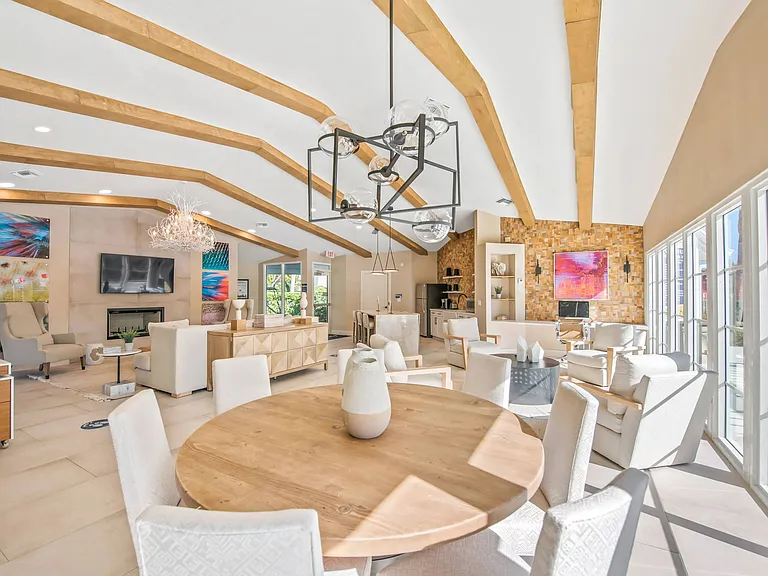The Coast Residences — Photo 8