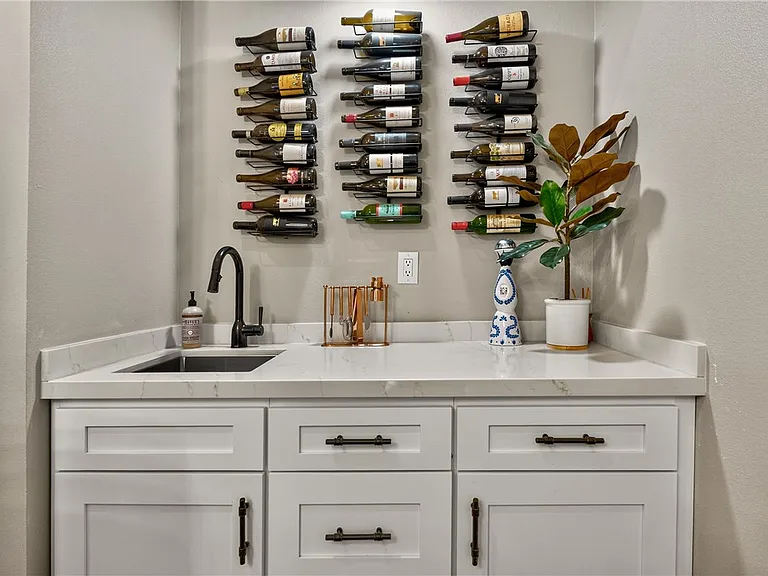 75407 Montecito Dr — Photo 10