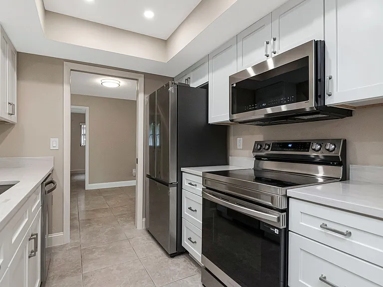 2958 Dundee Dr — Photo 43