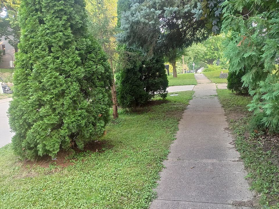 2nd image of 2828 67th St