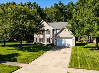 34004 Hickory Ct, Avon, OH 44011