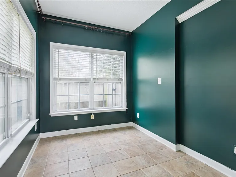 100 Kevin Ct — Photo 12
