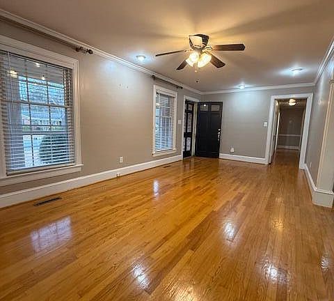 4th image of 300 Dellwood Dr