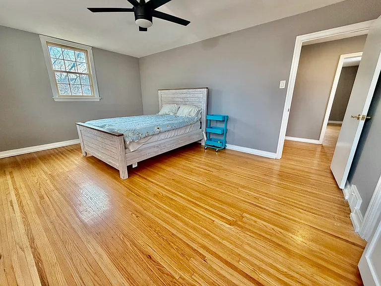 901 Cooke Ln — Photo 14