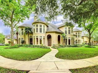 3330 Riviera Dr, Sugar Land, TX 77479