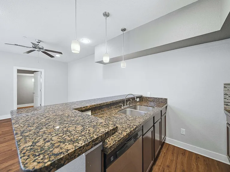 Northgate Proper — Photo 34