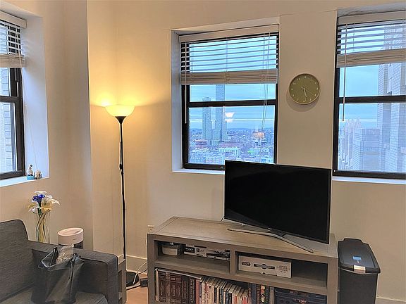 3rd image of 4 Beacon Way APT 1812