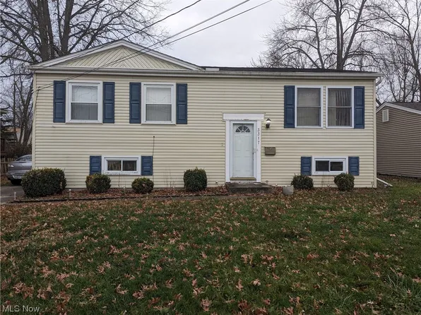 3317 Tod Ave NW, Warren, OH 44485