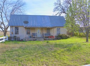 219 W Brown St, Lipan, TX 76462