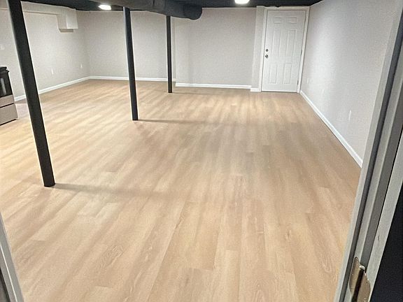4th image of 108 Spruce St #2