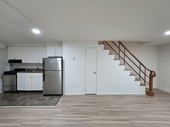 3rd image of 2802 Wood Pipe Ln #D