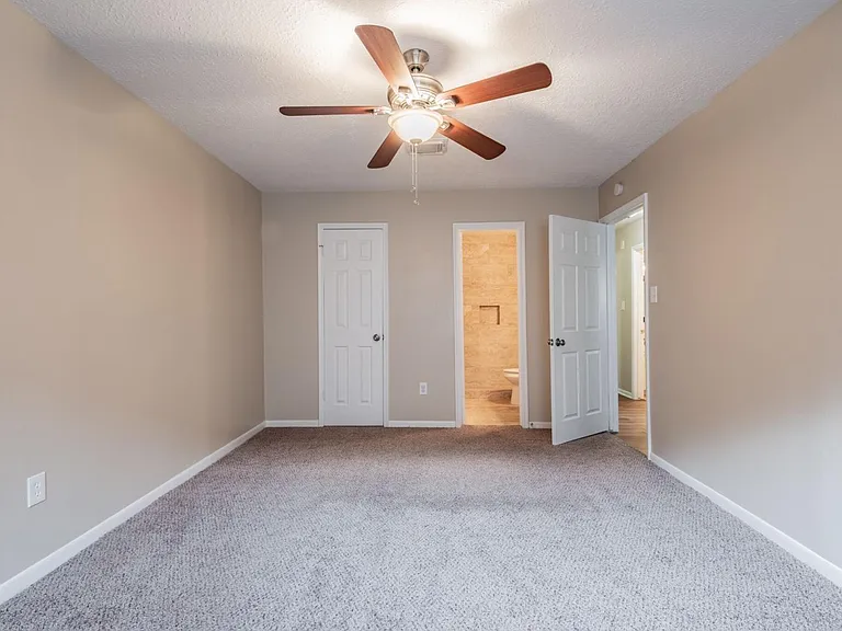 1007 Cascade Creek Dr — Photo 12
