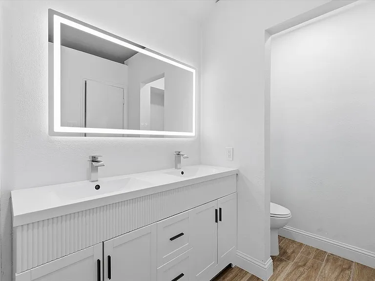 8812 Sabinas Trl — Photo 17