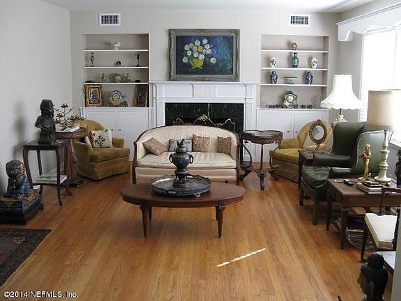 4th image of 2355 Jose Cir N