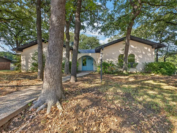 908 Chestnut Dr, Arlington, TX 76012