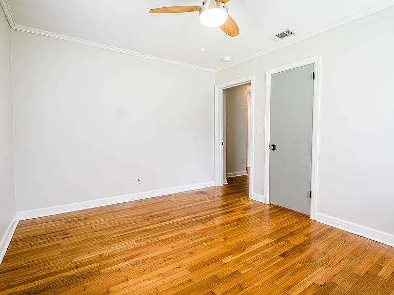 5604 Paulsen St — Photo 12