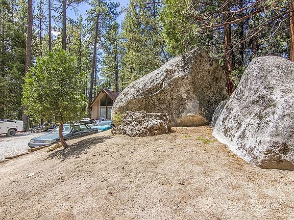 4th image of 26305 Delano Dr