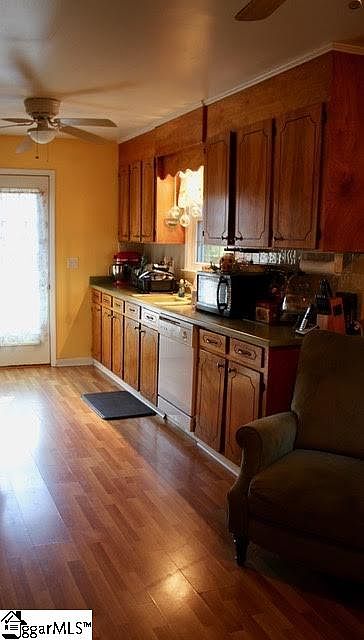 2nd image of 409 Tebblewood Dr