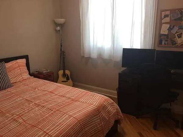1800 W Erie St #15 — Photo 11