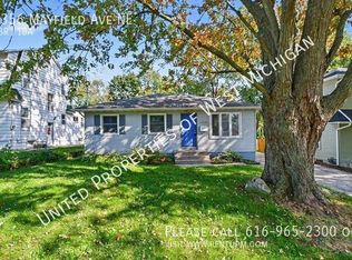 1356 Mayfield Ave NE, Grand Rapids, MI 49505