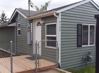 4135 W F St, Bremerton, WA 98312