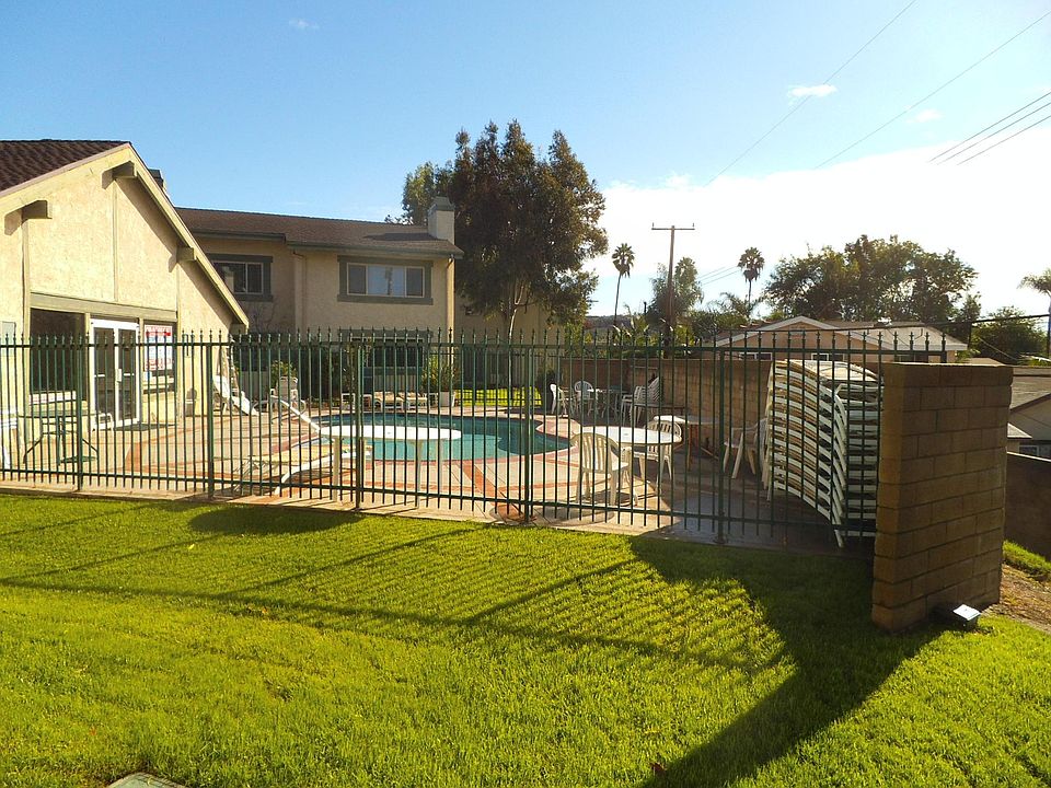 2nd image of 15932 Alicante Rd