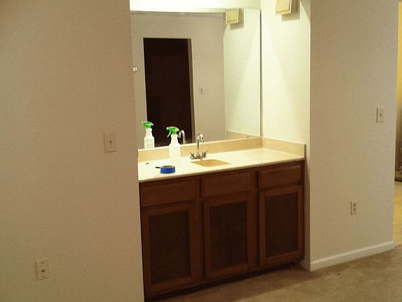 3rd image of 6108 Bayhill Ln