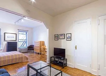 Rented by Century 21 Premier 