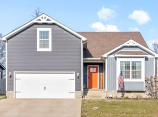 1329 Abby Lou Dr, Clarksville, TN 37040