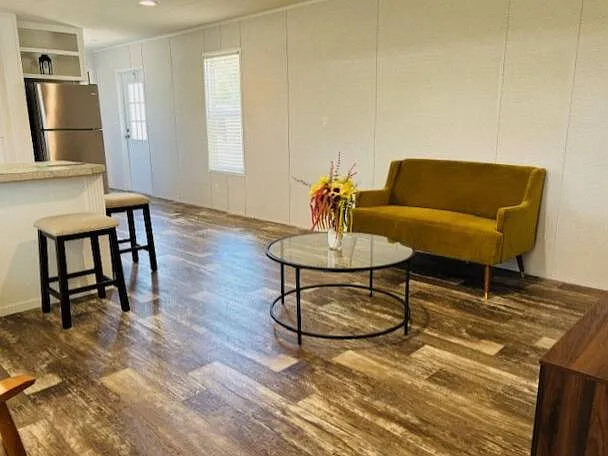 128 Los Platanos — Photo 4