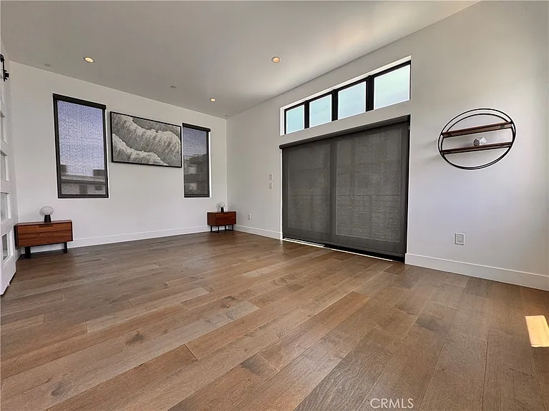 11230 Pickford St — Photo 16