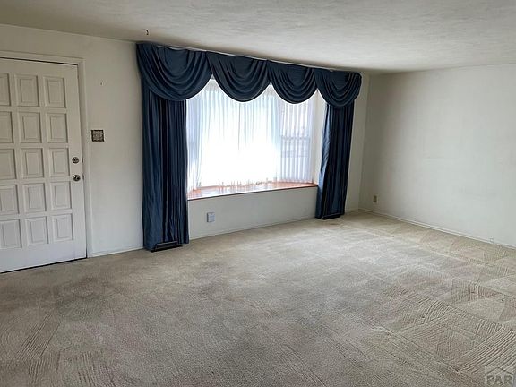 2nd image of 2680 Sherwood Ln